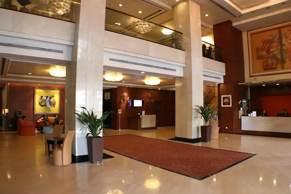 Holiday Inn Express & Suites Singapore Novena, An Ihg Hotel 4*,  Singapore