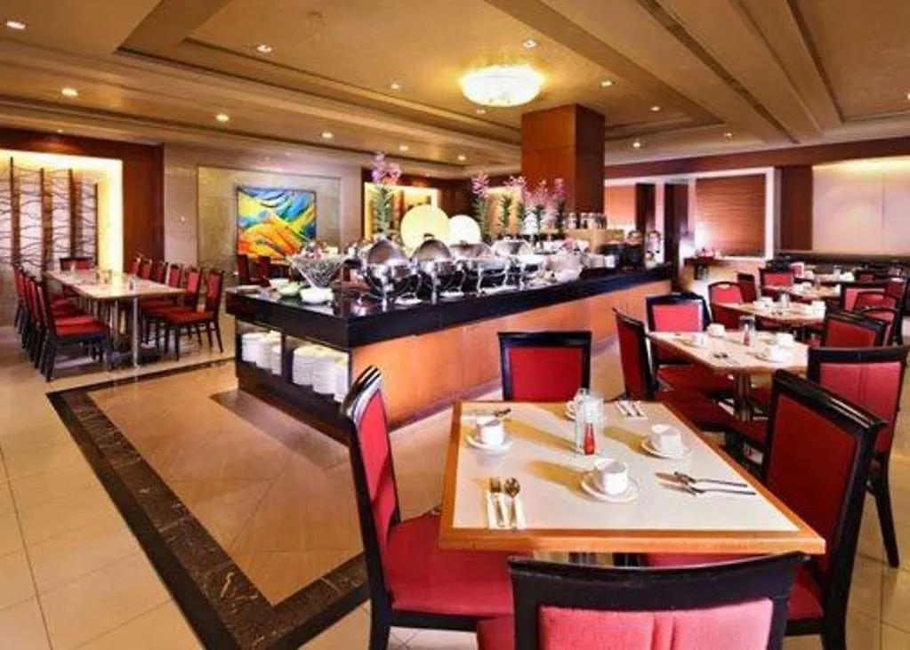 Holiday Inn Express & Suites Singapore Novena, An Ihg Hotel 4*,